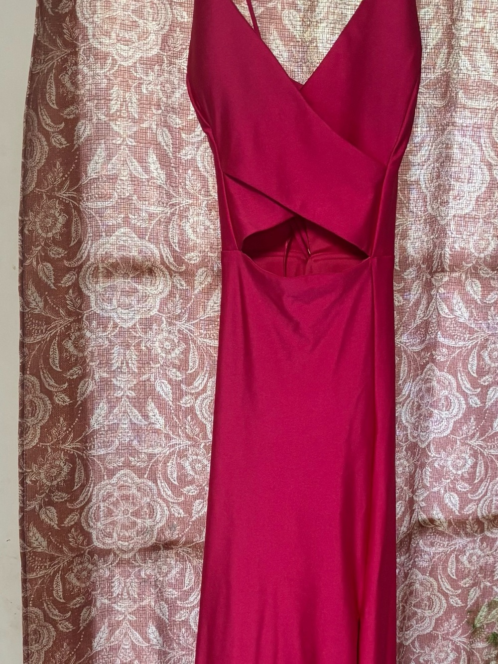 Morgan & Co. Fuchsia Strappy Cutout Evening Gown